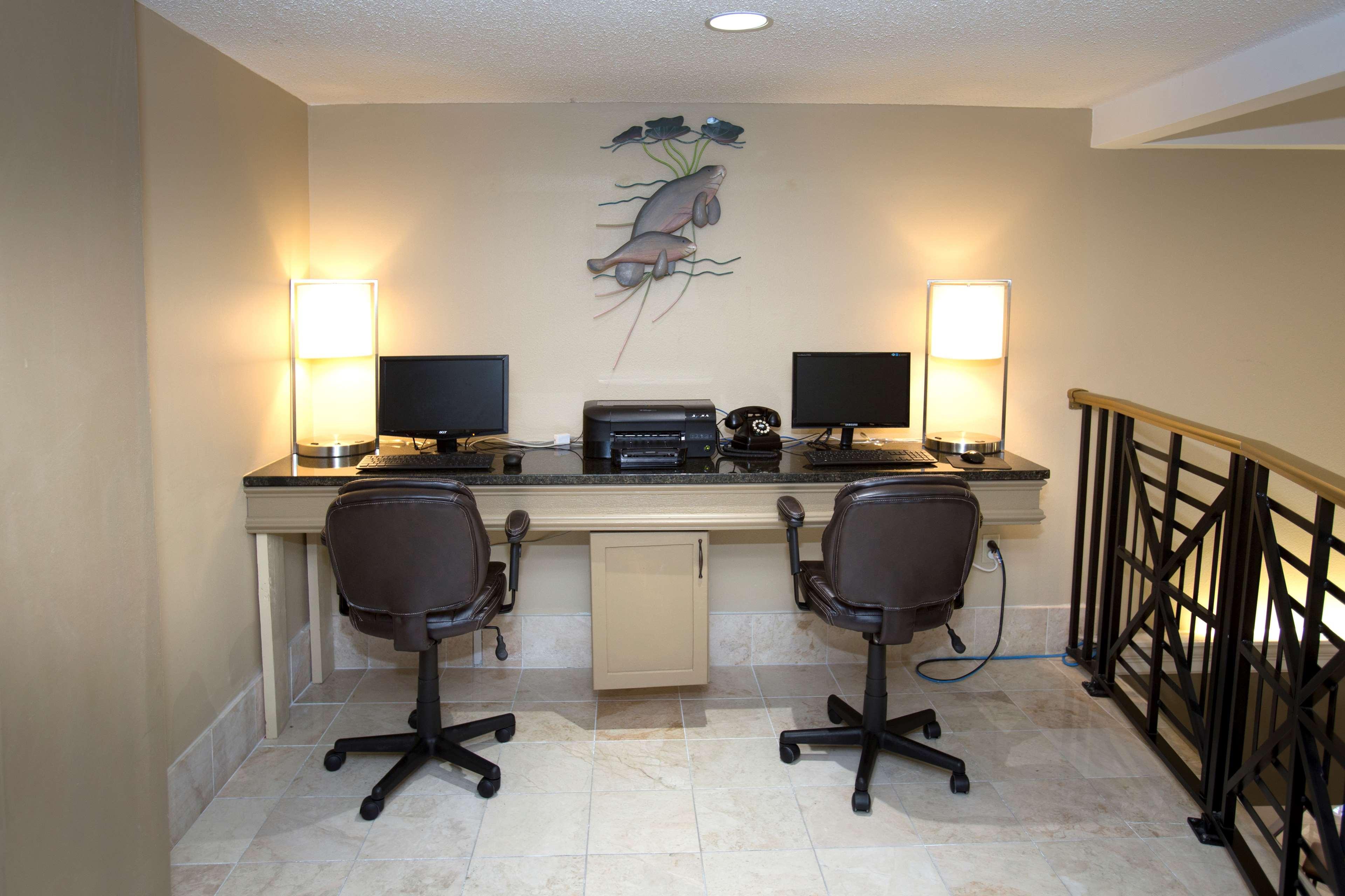Best Western Plus Ambassador Suites Venice Gardens Exterior foto